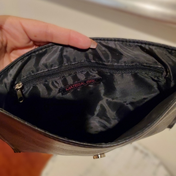 Clutch - Picture 7 of 7